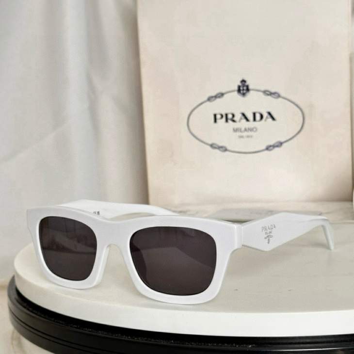 Picture of Prada Sunglasses _SKUfw77644532fw